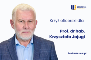 Krzysztof Jajuga - zdjęcie oraz napis krzyż oficerski dla prof. dr hab. Krzysztofa Jajugi