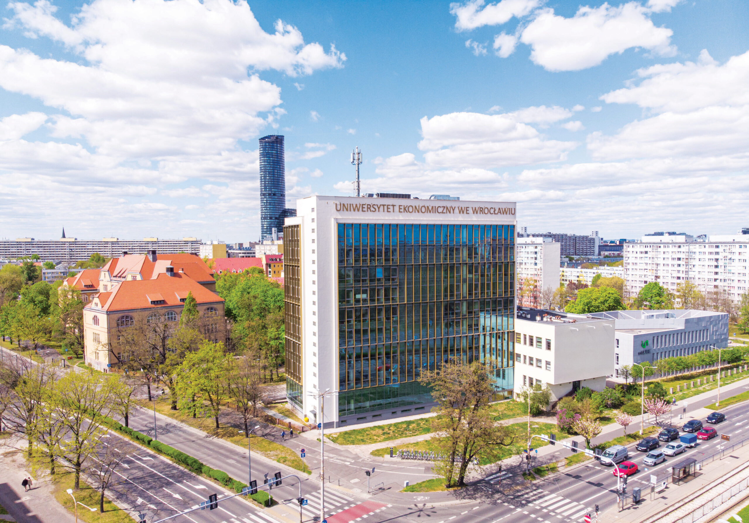Uniwersytet Ekonomiczny we Wrocławiu - budynek Z na zdjęciu